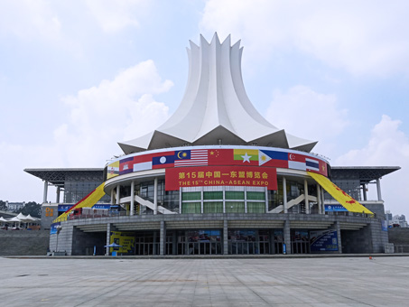 凡路展覽備戰(zhàn)中國-東盟博覽會展臺搭建特輯3